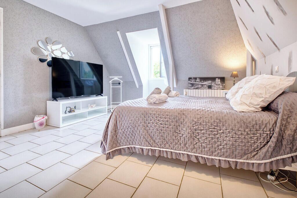 3 chambres, fer et planche à repasser, lit parapluie, Wi-Fi gratuit