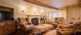 Wisteria Cottage sleeping 8