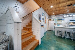 Interior - Near Beach + Community Pool + Firepit | Sweet & Salty by AvantStay (Port Aransas)