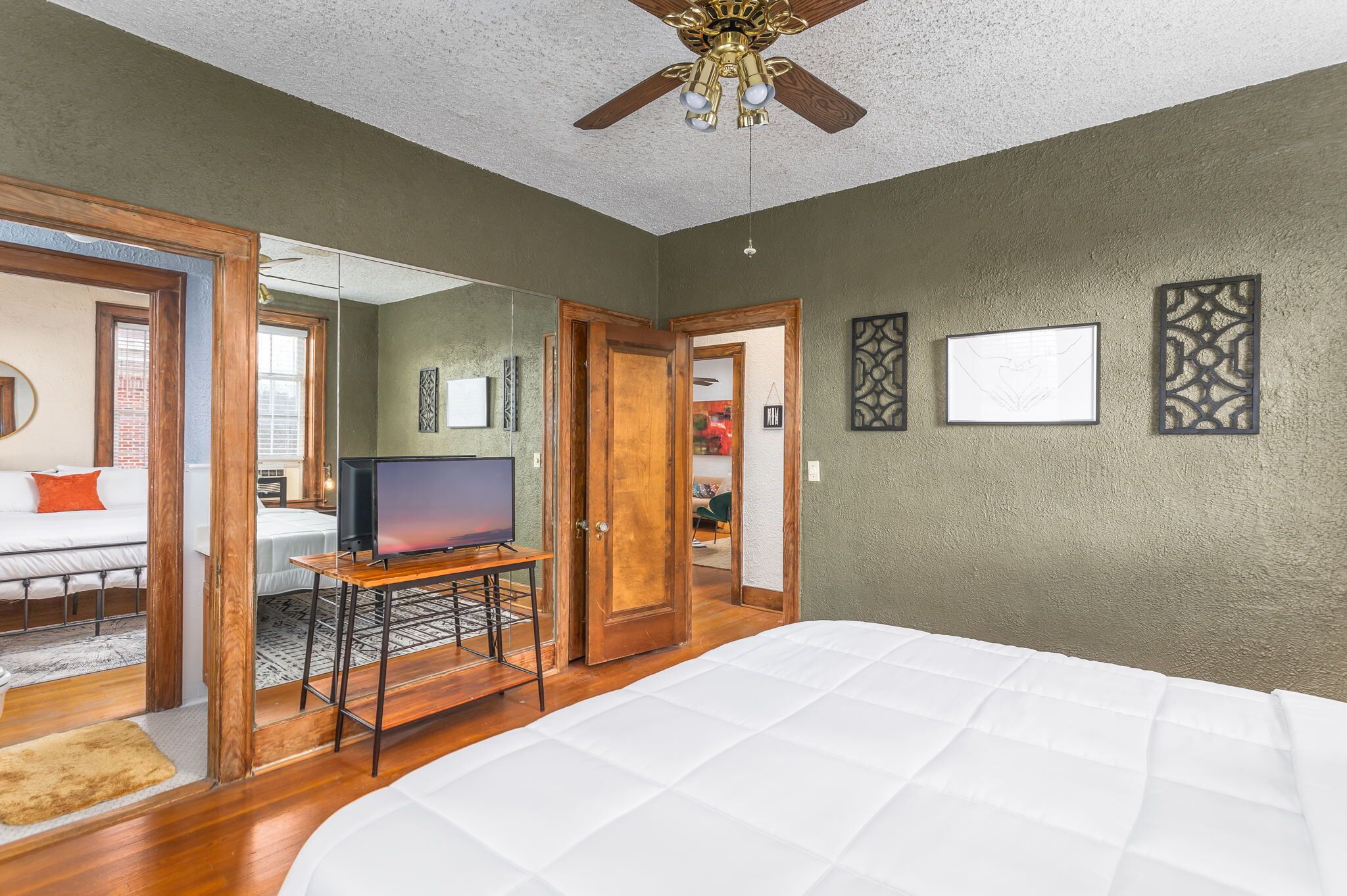 アイロン / アイロン台、WiFi、ベッドシーツ