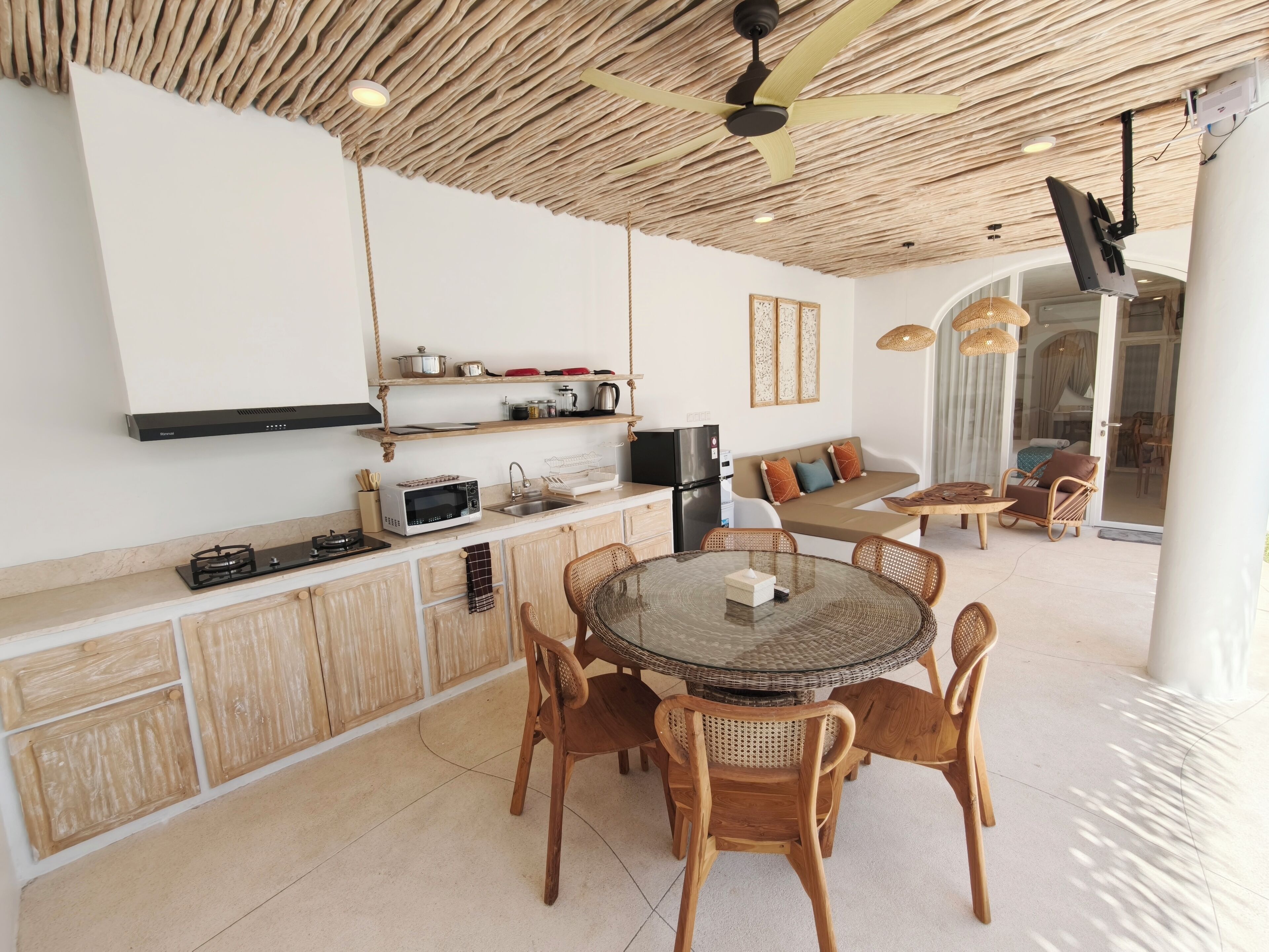 Villa, 2 Bedrooms, Patio, Pool View | Dining