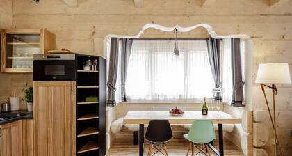 Highlander holiday home with a fireplace, Zakopane