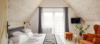 Highlander holiday home with a fireplace, Zakopane