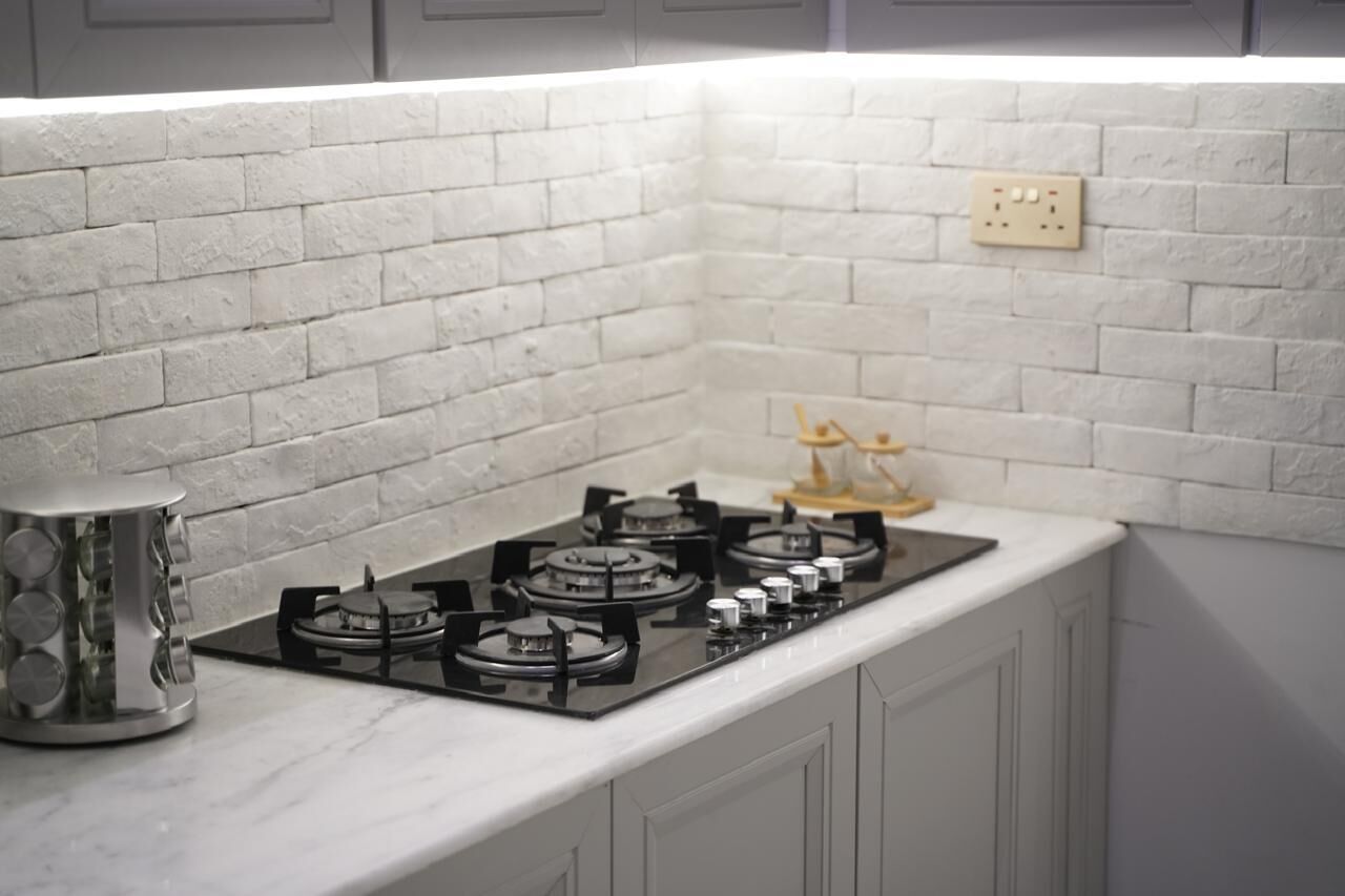 ثلاجة/مجمد بحجم كبير، ميكروويف