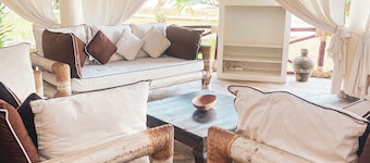 SMERALDO BEACH CLUB
