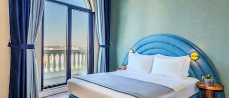Egyptian cotton sheets, premium bedding, down comforters, minibar