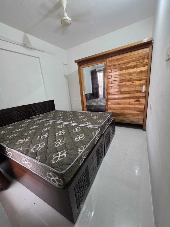 Room - Wellnessghar (Navi Mumbai)