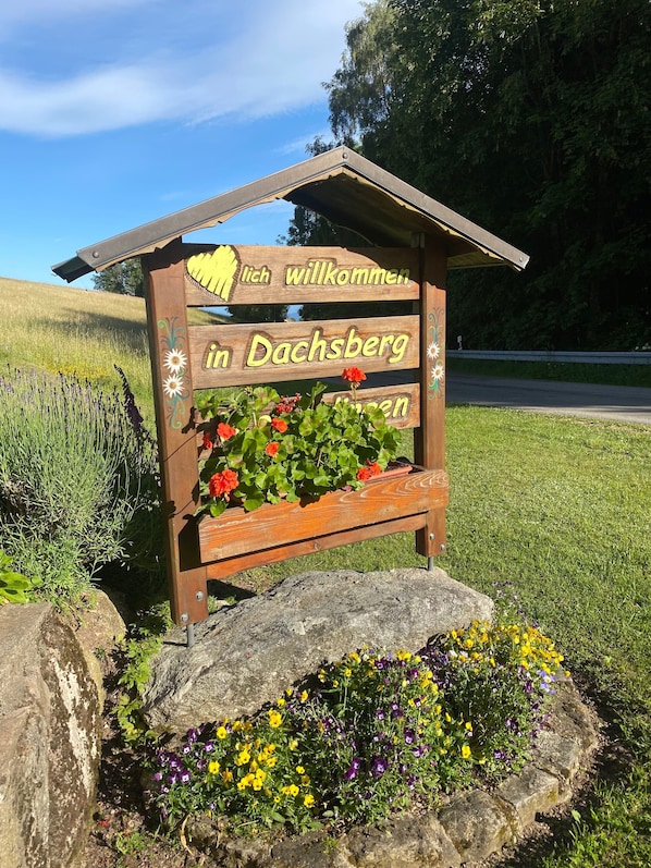Property grounds - Holiday Home 'Familienferienhof Berger' with Mountain View, Shared Terrace and Wi-Fi (Dachsberg (Südschwarzwald))