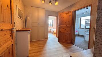 3 chambres, fer et planche Ă repasser, lit parapluie, Wi-Fi gratuit