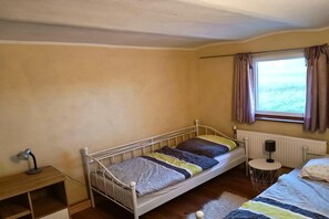 2 bedrooms, free WiFi