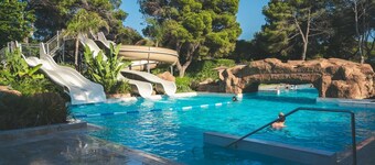 Modern bungalow for 4-guests in Sitges