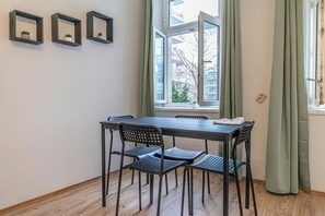 Lägenhet Basic | Restauranger