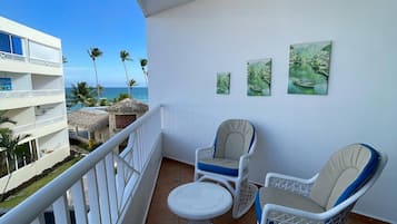 Apartment, 1 Bedroom, Smoking, Balcony | Balcony