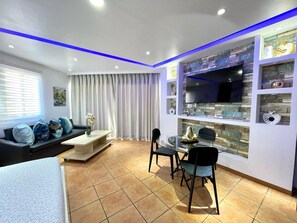 Leilighet, 1 soverom, røyk, balkong | Oppholdsrom