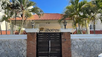 Apartment, 1 Bedroom, Smoking, Balcony | Exterior