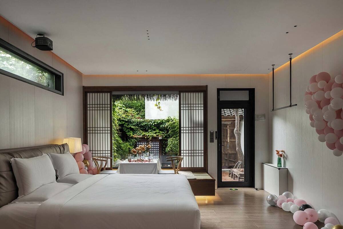 Habitación económica doble | Cortinas opacas, sistema de insonorización, wifi gratis y ropa de cama