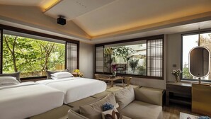 ラグジュアリー ツインルーム | 遮光カーテン、防音設備、WiFi (無料)、ベッドシーツ