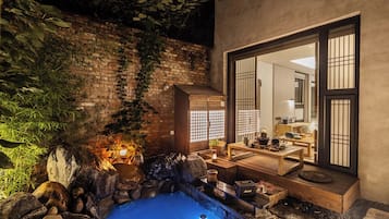 Quarto duplo clássico | Banheira de imersão