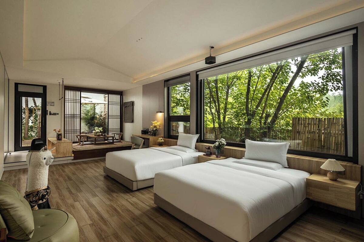 Habitación clásica con 2 camas individuales | Cortinas opacas, sistema de insonorización, wifi gratis y ropa de cama