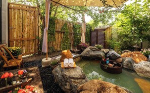 Traditionelt dupleks - udsigt til gårdsplads | Spa