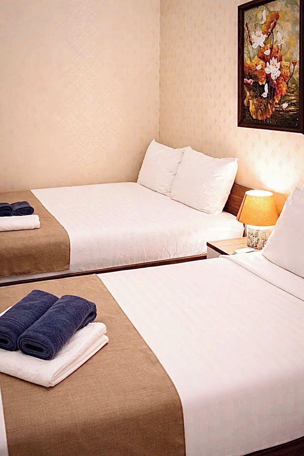 Habitación familiar doble | Colchones con acolchado adicional, escritorio, wifi gratis