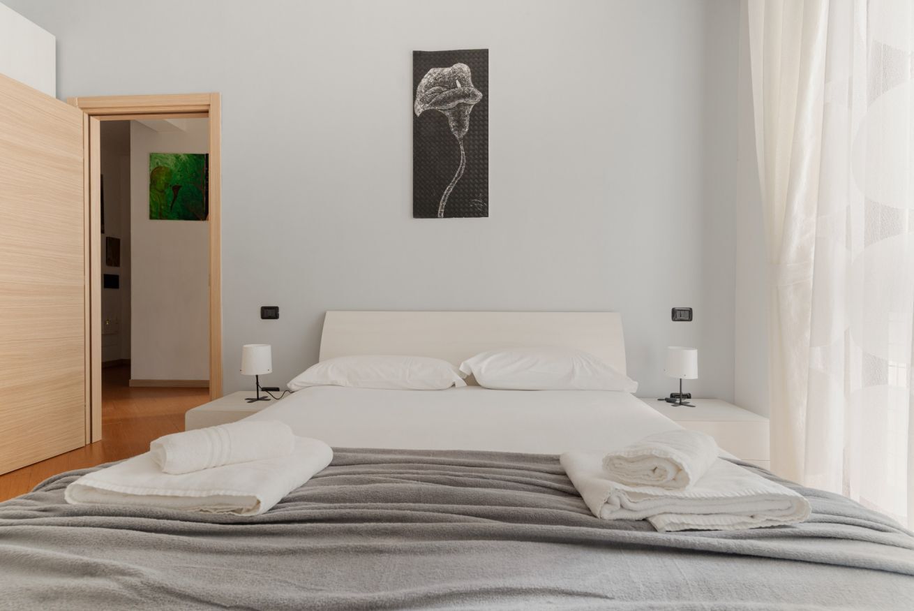 Tabla de planchar con plancha 