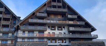 4/6-person family apartment with heated pool