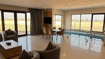 Villa, 4 soverom | Oppholdsområde