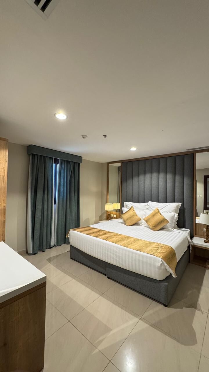 Villa, 4 Bedrooms | In-room safe, desk, laptop workspace, iron/ironing board