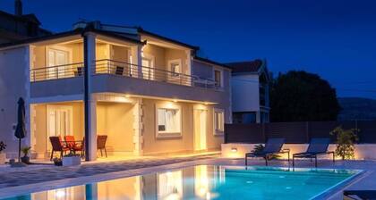 Casa Della Cava - Private Villa in Seget Donji