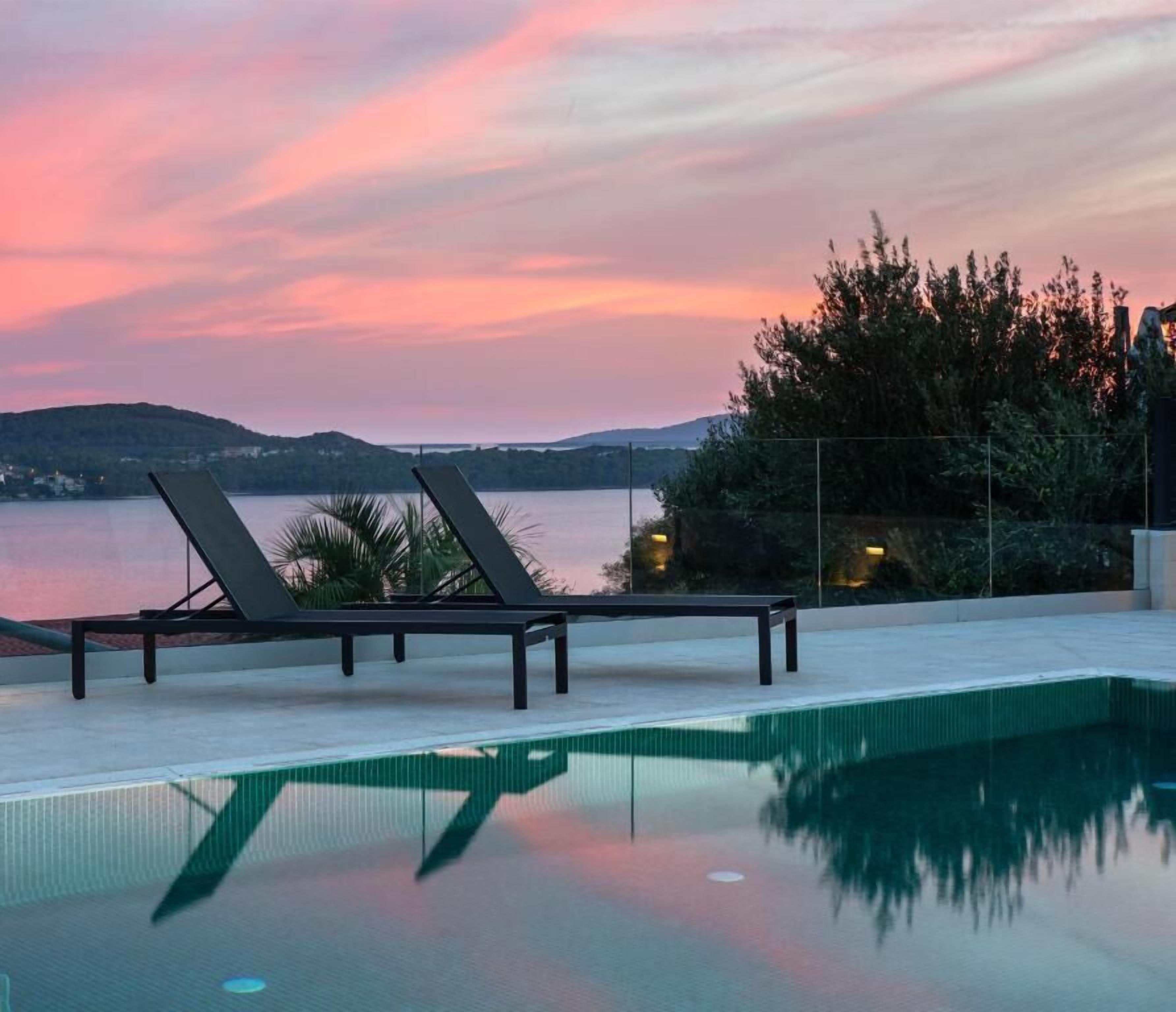 Casa, 4 quartos, para fumantes | Piscina