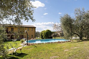 Pool - Double Room 5 with Shared Pool, Wi-Fi and Air Conditioning (Cavaion Veronese)