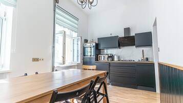 Habitación básica | Restaurantes