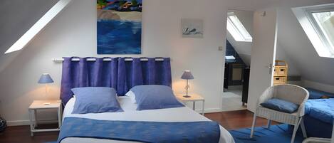 1 habitación, wifi y ropa de cama