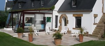 Bed and Breakfast 'Chambre D'hôtes - Suite Turquoise' with Shared Terrace, Private Garden and Wi-Fi