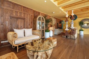 Reception - Chaykha Retreat (Chalong)