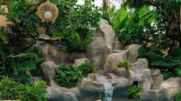 Outdoor pool, pool umbrellas, sun loungers