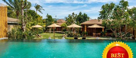 Kolam renang terbuka, payung kolam, kerusi lepak pantai