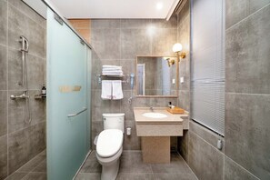 Standardzimmer | Badezimmer | Hausschuhe