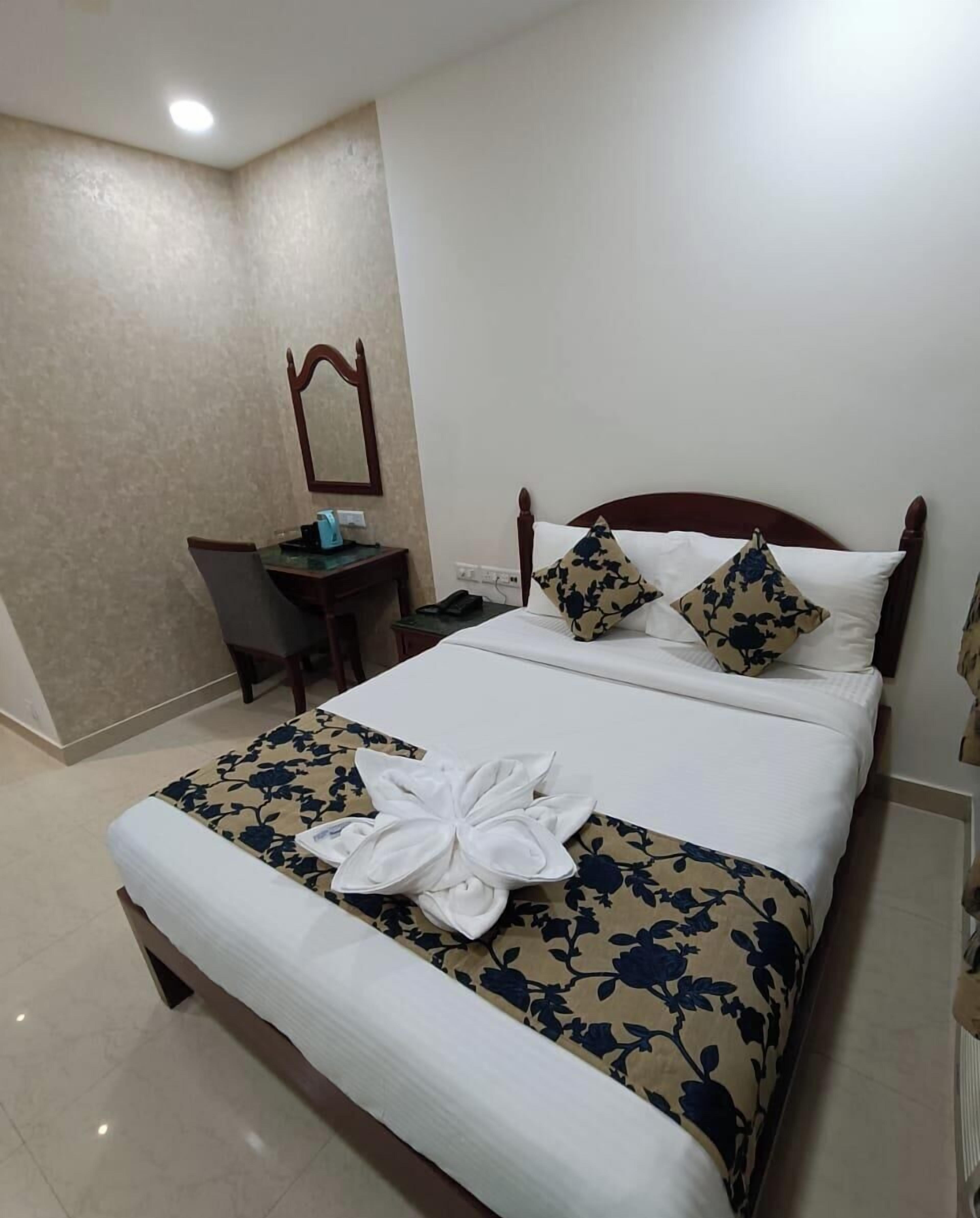 Deluxe Double Room | Soundproofing, free WiFi, wheelchair access