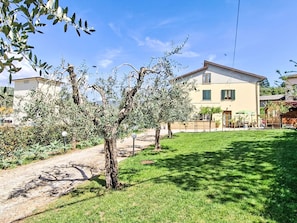Property grounds - tre fontane by Interhome (Monsummano Terme)