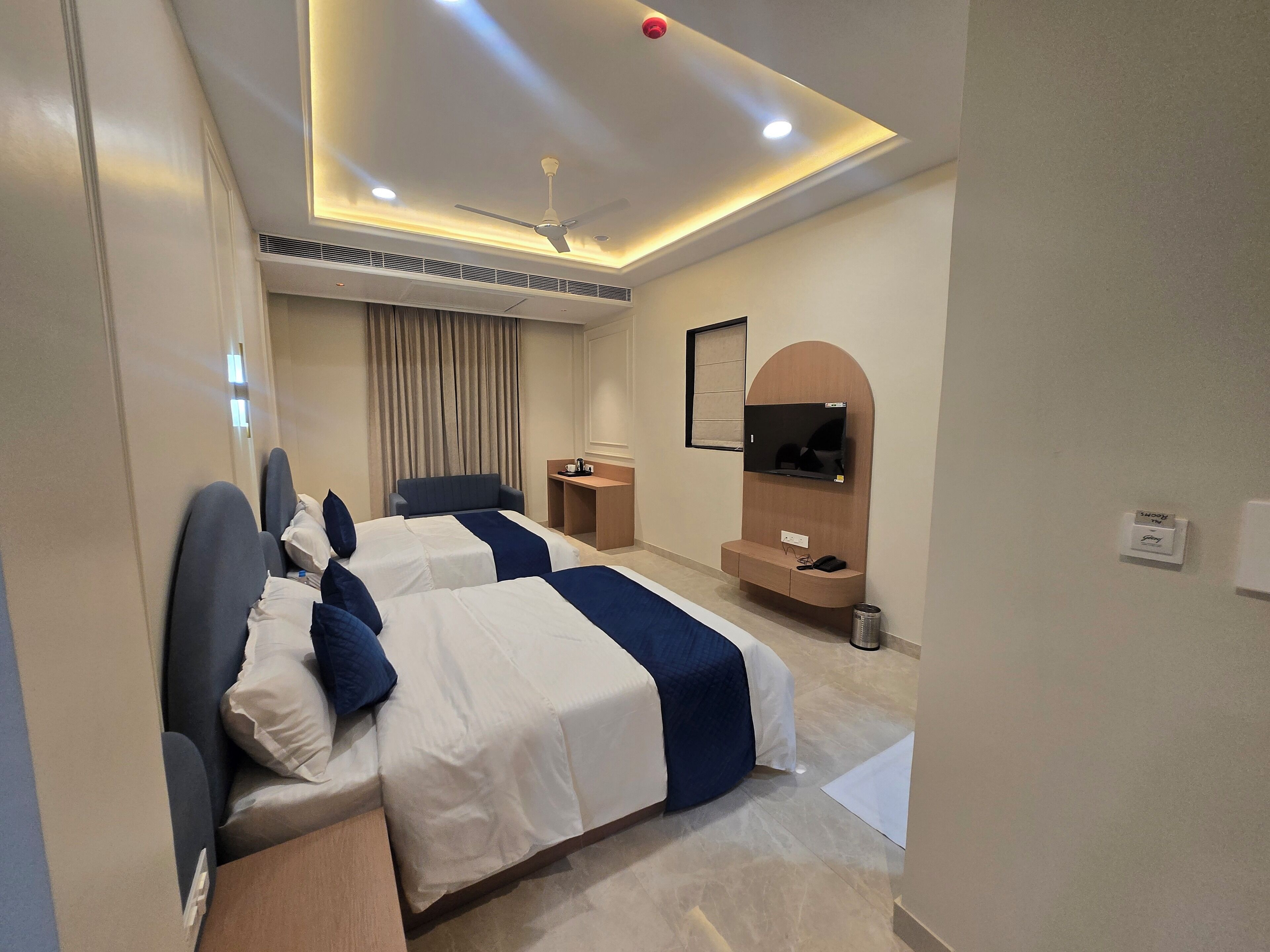 مكواة/لوح كي وواي فاي مجانًا