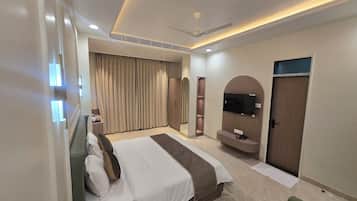 Habitación Deluxe doble | Tabla de planchar con plancha y wifi gratis