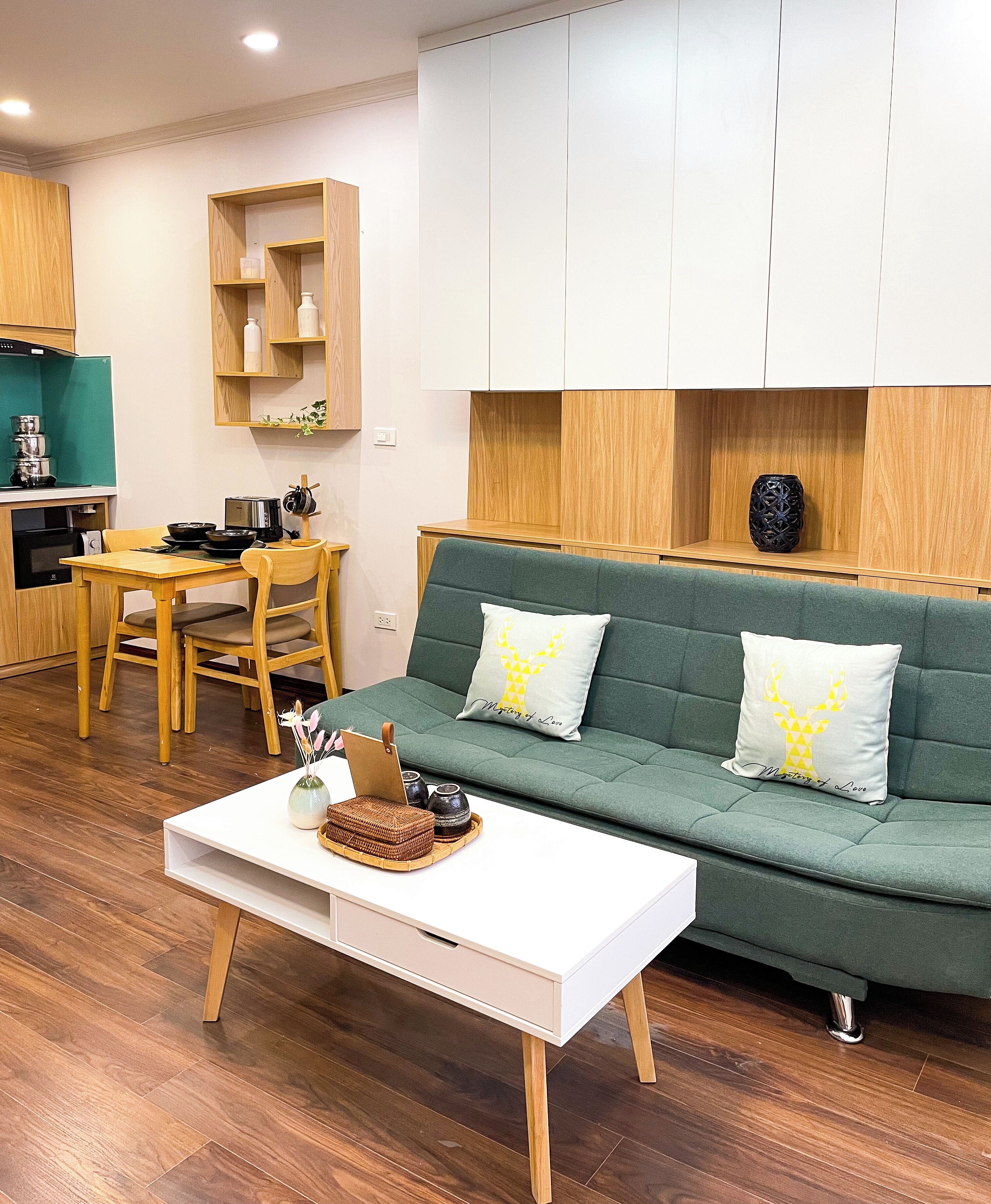 Apartment, Balcony, City View | Living area