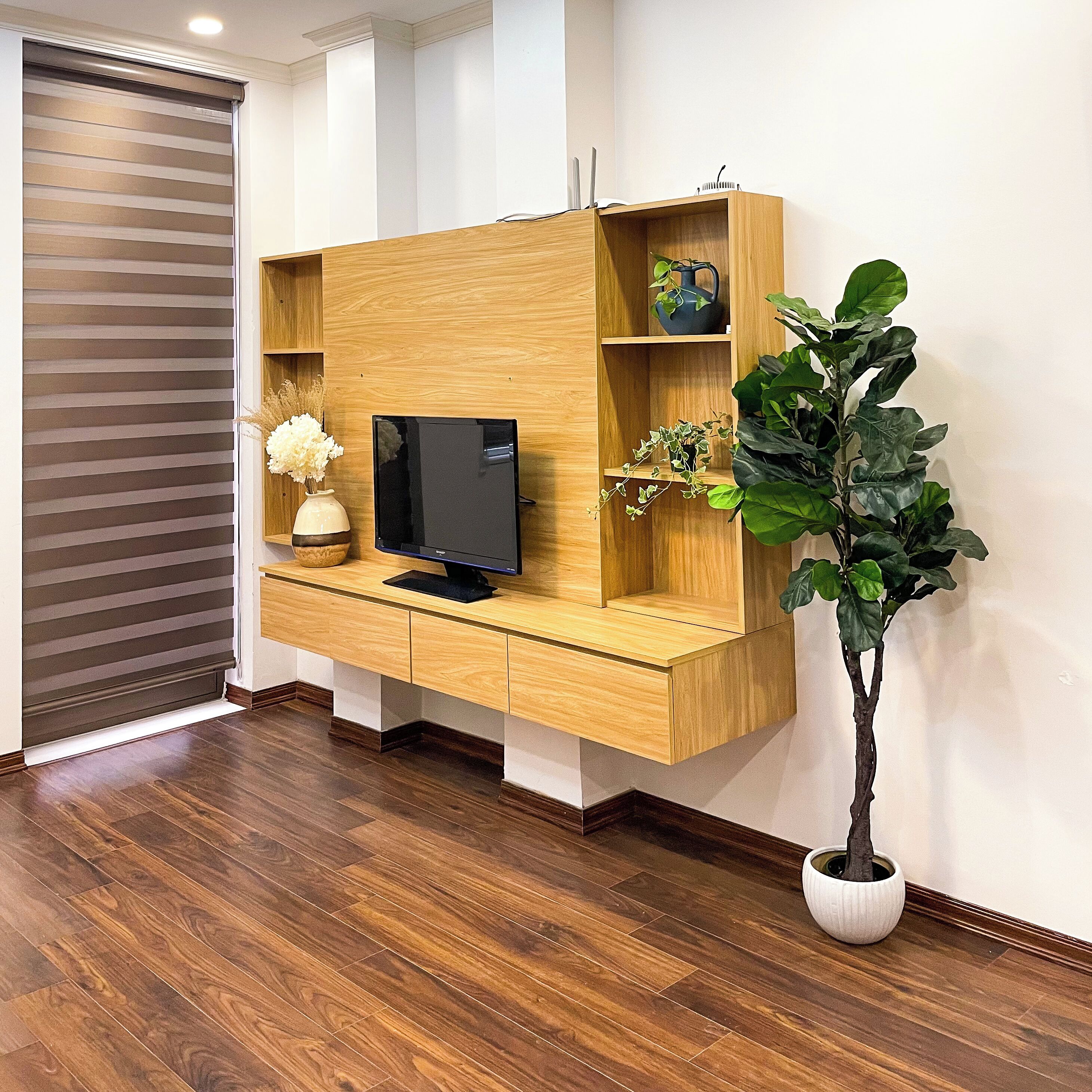 Apartment, Balcony, City View | Interior