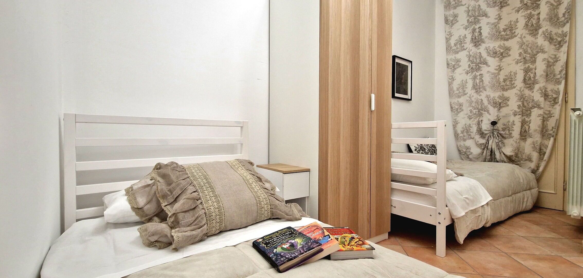 Iron/ironing board, travel cot, free WiFi, wheelchair access