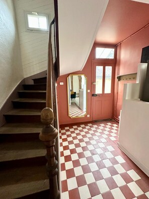 Interior - Bicotea: calm & old-world charm, reinterpreted (Le Mans)