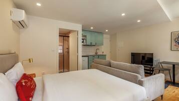 Studio | Cribs/infant beds, free WiFi, bed sheets