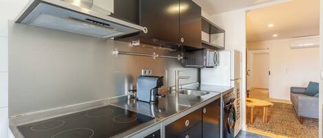Standard Apartment | Private kitchen | Microwave, stovetop, espresso maker, electric kettle