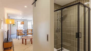 Appartement, 3 chambres | Salle de bain